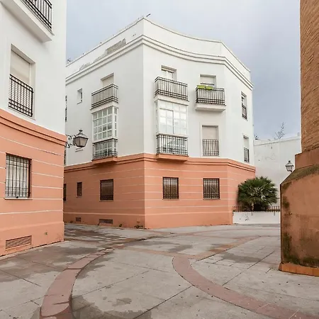 Centro 4 3 Banos Parking * 赫雷斯